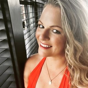 Meet your Posher, Holly